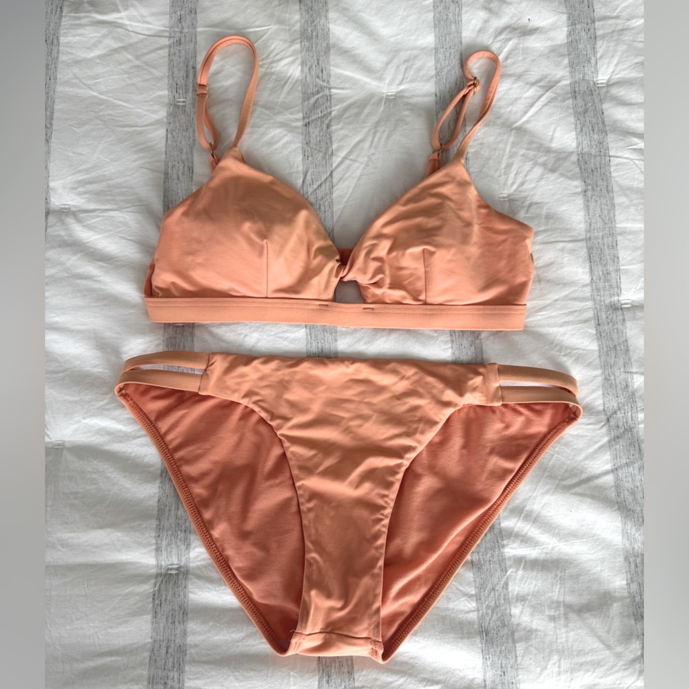 Soft peach coloured billabong bikini.